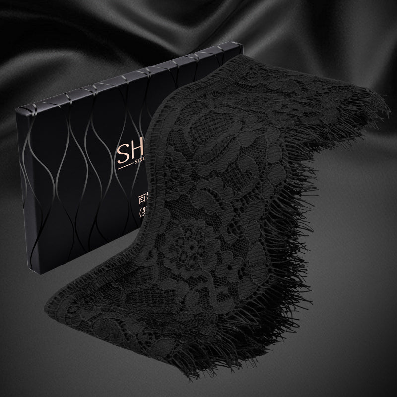 Shaki Allure Veil Blindfold